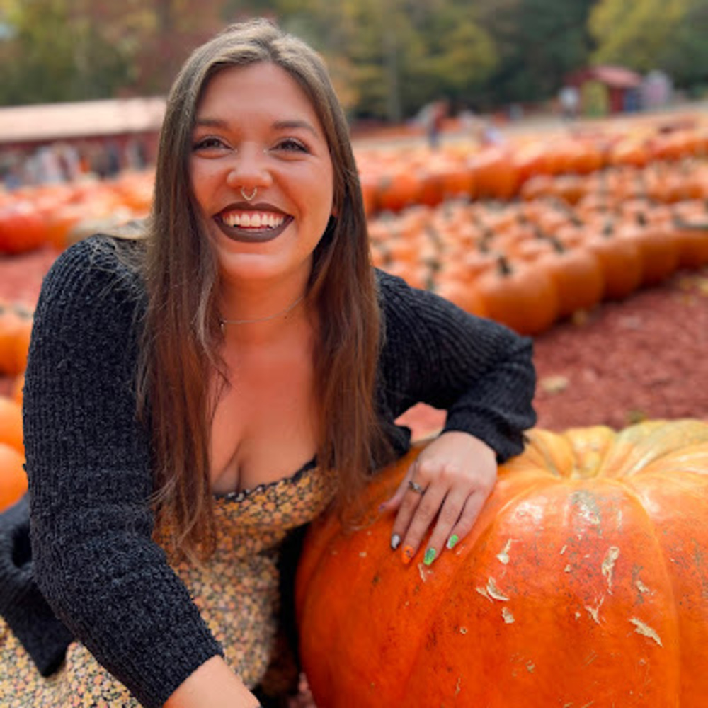 Meet your Posher, Jade